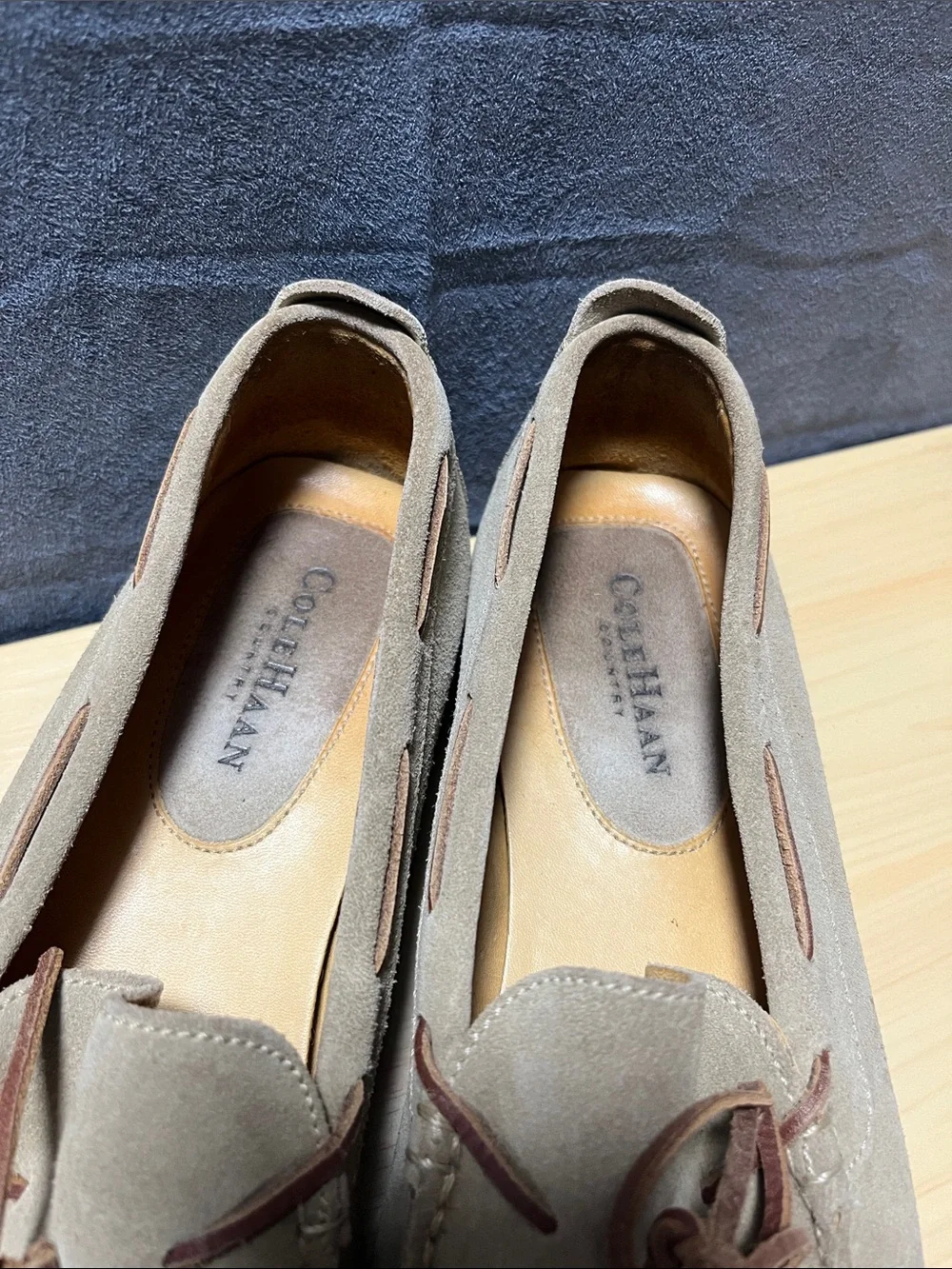 Cole Haan Country Suede Women Size 10 B Moc Toe Driving Shoes Beige Old Money